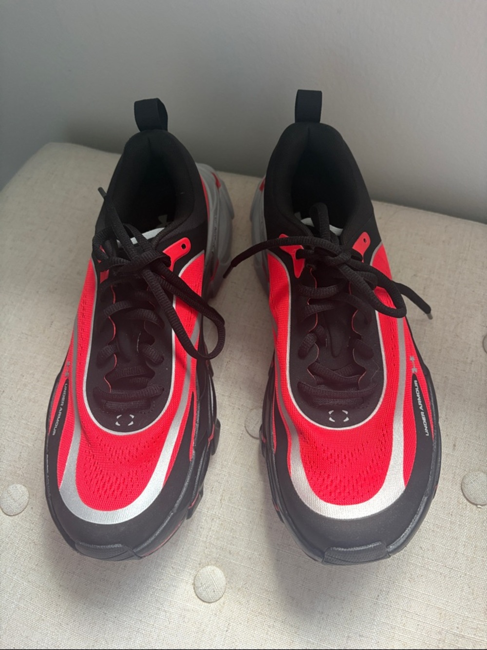 Under Armour  Women's Halo Racer Running Shoes; Sz: 8.5; Like New - Picture 4 of 14